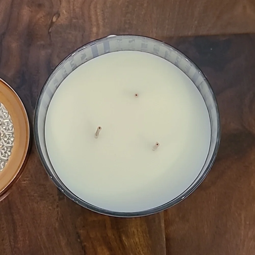BRIDGERTON STUDY 3 Wick Candle Bath And Body Works + Bridgerton - Picture 2 of 5